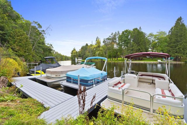 W12235 EAGLE ROAD, Crivitz, WI 54114