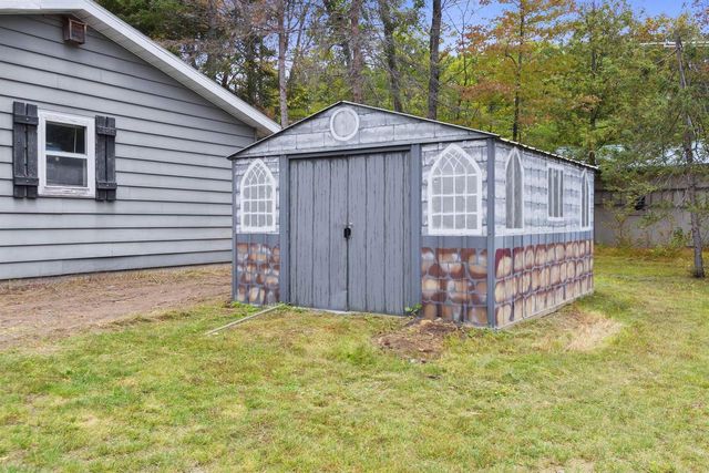 W12235 EAGLE ROAD, Crivitz, WI 54114