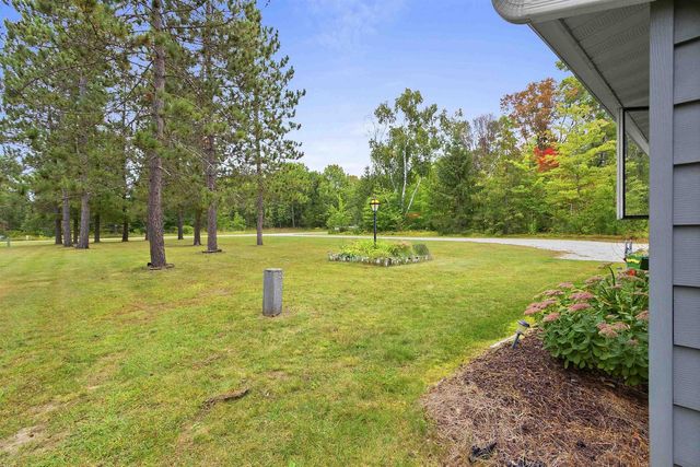 W12235 EAGLE ROAD, Crivitz, WI 54114