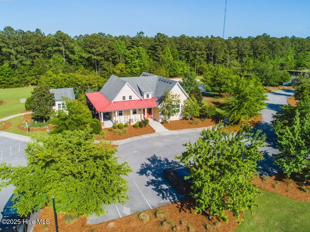 91 N Brightleaf Drive, Arapahoe, NC 28510