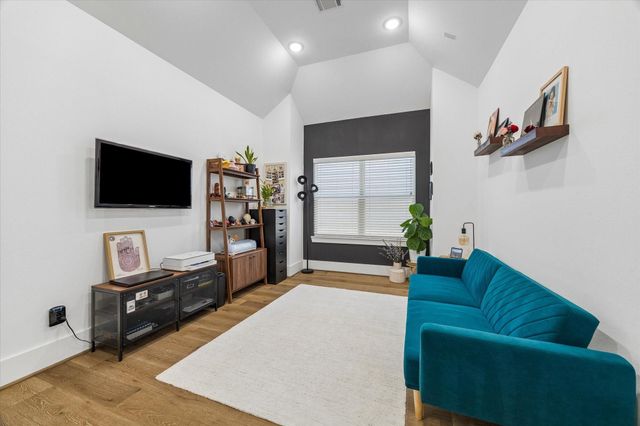 9009 Wellspring Drive, Houston, TX 77080