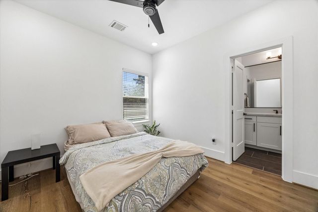 9009 Wellspring Drive, Houston, TX 77080