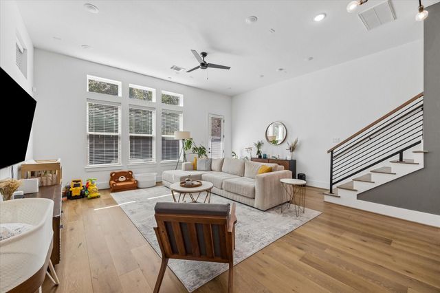 9009 Wellspring Drive, Houston, TX 77080