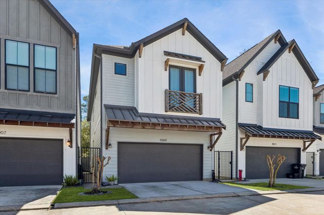 9009 Wellspring Drive, Houston, TX 77080