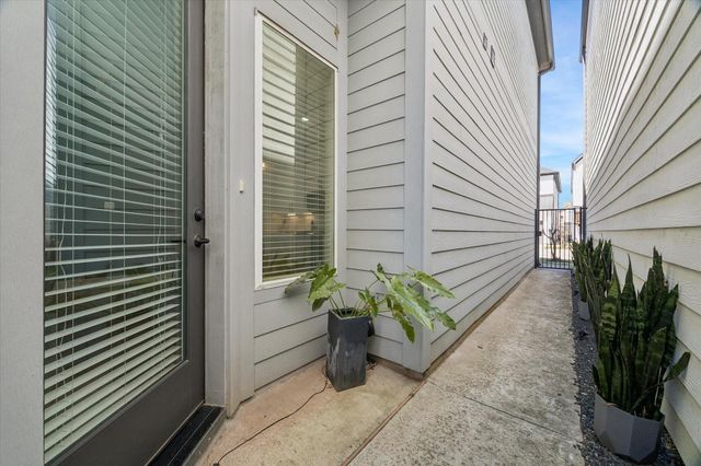 9009 Wellspring Drive, Houston, TX 77080