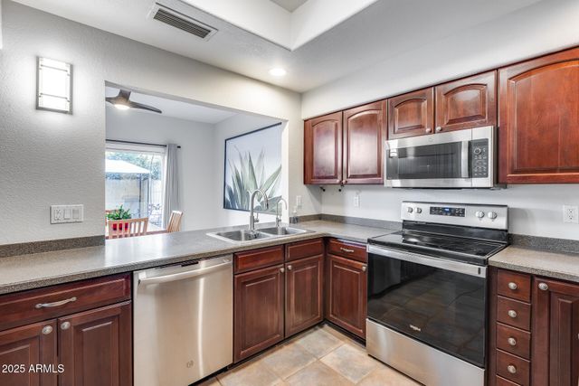 7932 E JOSHUA TREE Lane, Scottsdale, AZ 85250