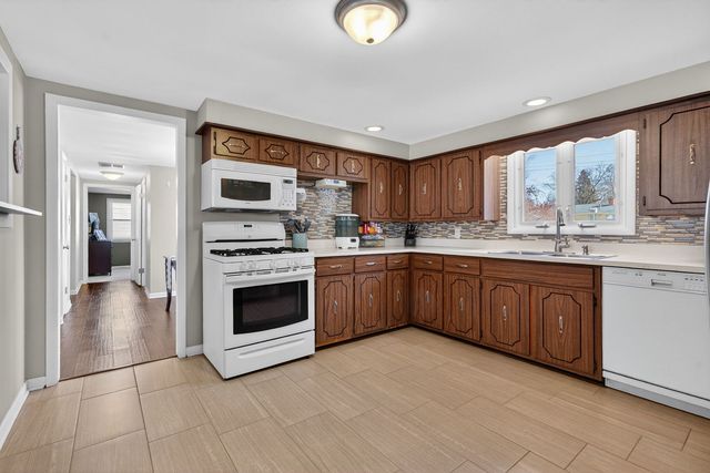 2408 Meridian Drive, Joliet, IL 60431