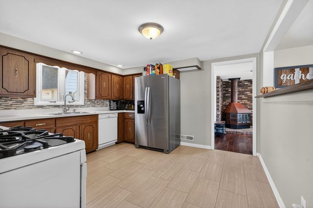 2408 Meridian Drive, Joliet, IL 60431