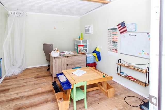 5127 YEARLING AVENUE, Weeki Wachee, FL 34607