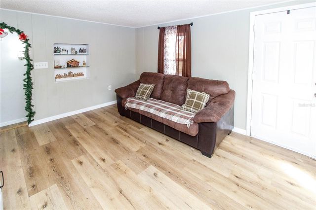 5127 YEARLING AVENUE, Weeki Wachee, FL 34607