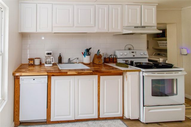 5127 YEARLING AVENUE, Weeki Wachee, FL 34607