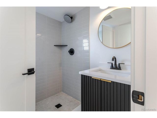 2660 S Acoma St, Denver, CO 80223