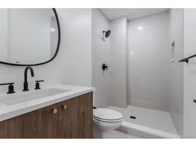 2660 S Acoma St, Denver, CO 80223