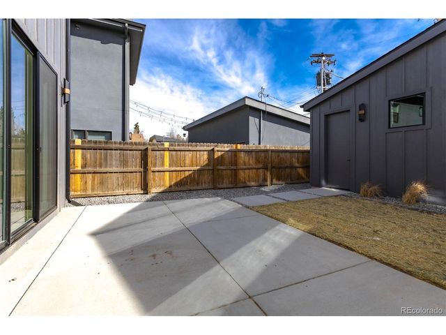 2660 S Acoma St, Denver, CO 80223