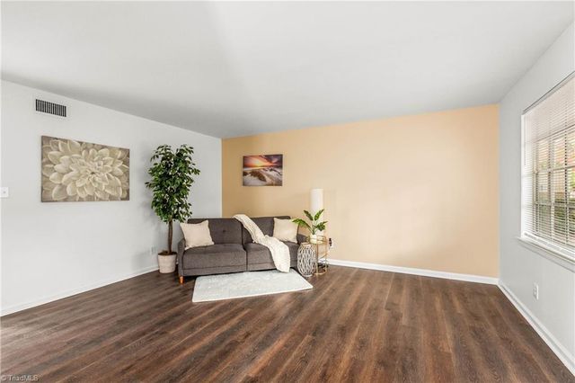 3824 Country Club Road D, Winston-salem, NC 27104