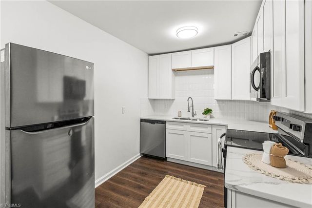 3824 Country Club Road D, Winston-salem, NC 27104