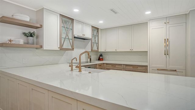 2089 GULF OF MEXICO DRIVE G1-105, Longboat Key, FL 34228