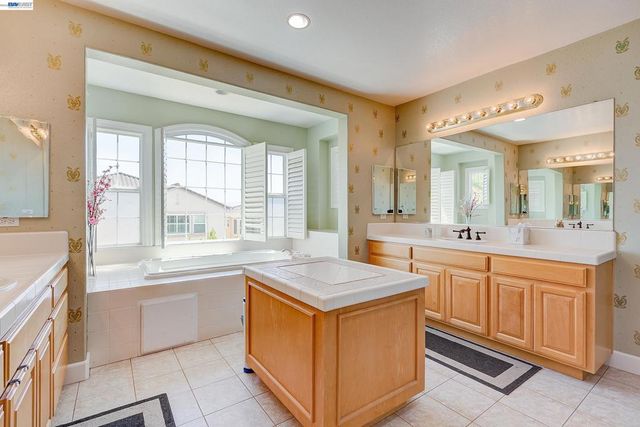4951 GRAYHAWK CT, Dublin, CA 94568