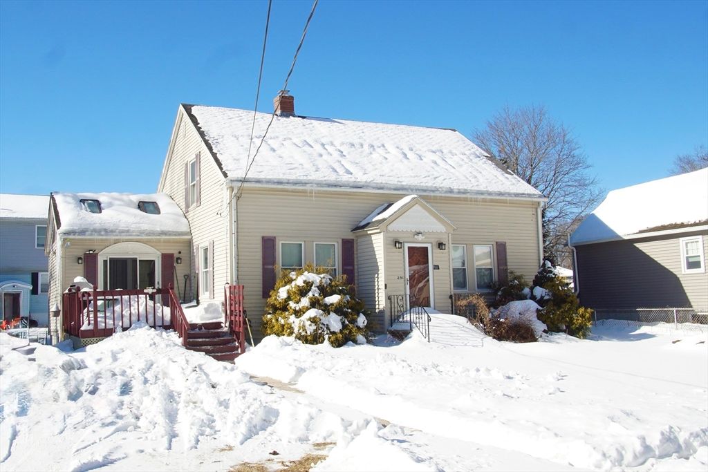 20 Brightwood Ave, Worcester, MA 01604