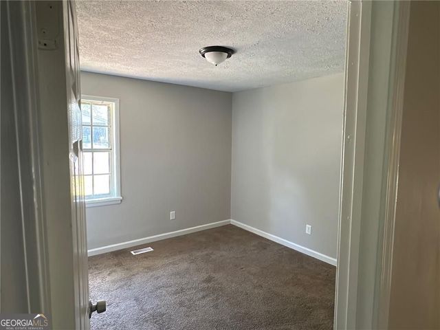130 Knob Drive, Carrollton, GA 30116