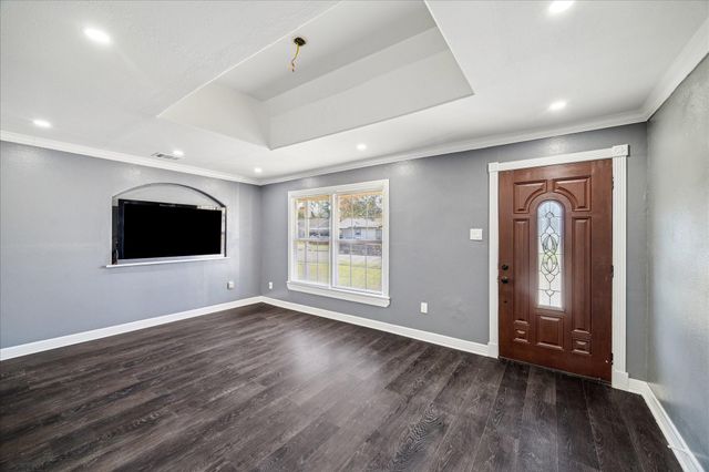 1900 Oregon Street, Baytown, TX 77520