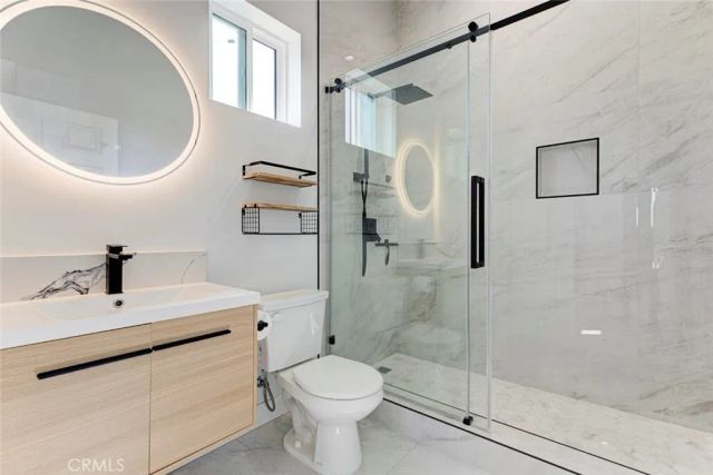 9823 Odessa, North Hills, CA 91343