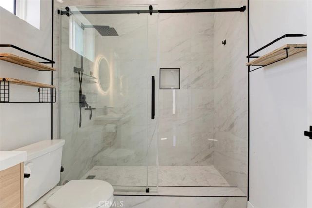 9823 Odessa, North Hills, CA 91343