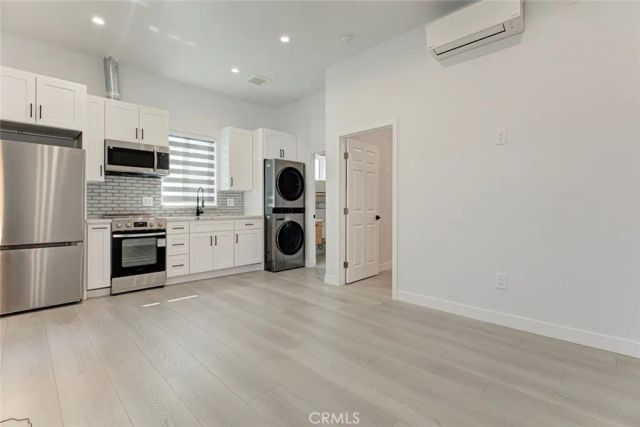 9823 Odessa, North Hills, CA 91343