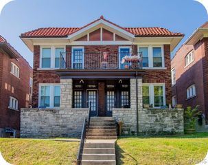 5018 Pernod, St Louis, MO 63109