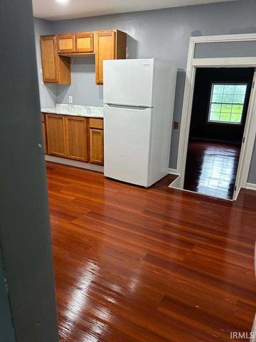 713 S Lancaster Road, Muncie, IN 47302