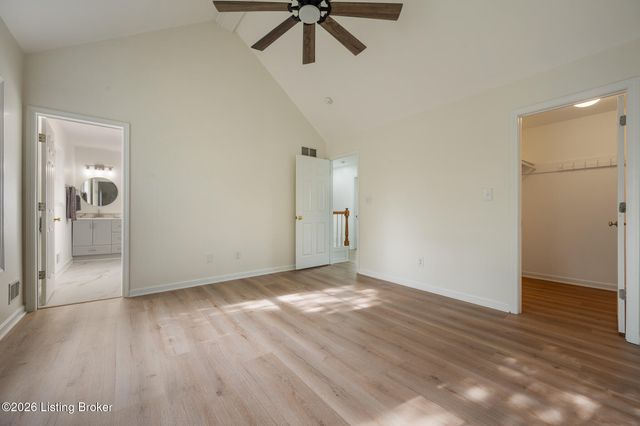 4306 Stone Glen Rd, Louisville, KY 40241