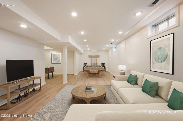 4306 Stone Glen Rd, Louisville, KY 40241
