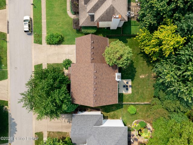 4306 Stone Glen Rd, Louisville, KY 40241