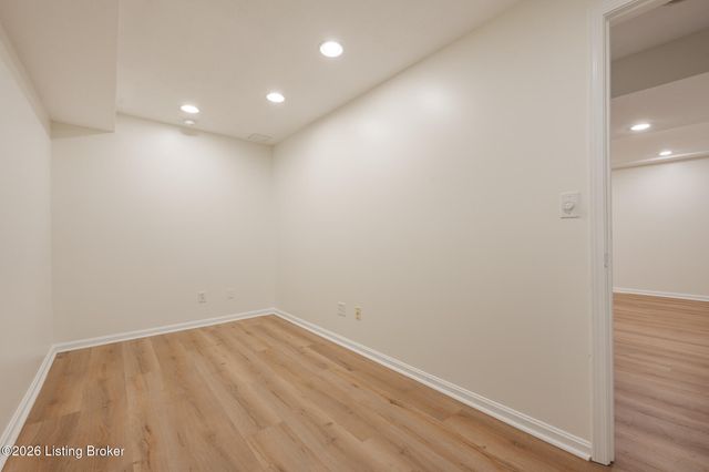 4306 Stone Glen Rd, Louisville, KY 40241