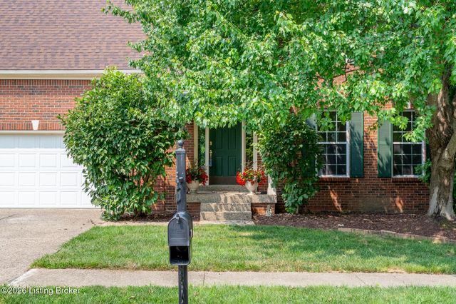 4306 Stone Glen Rd, Louisville, KY 40241