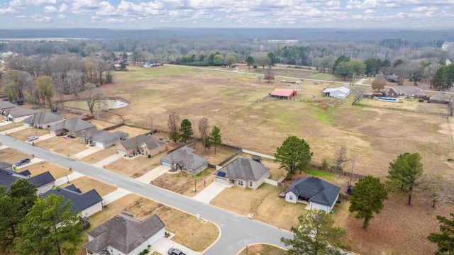 104 Hayden, Beebe, AR 72012