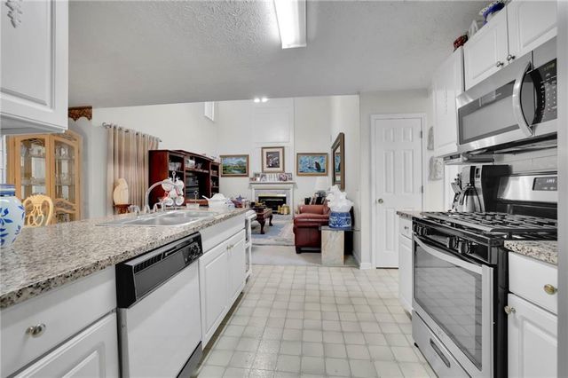 1611 Hathaway Place NW Place, Kennesaw, GA 30144