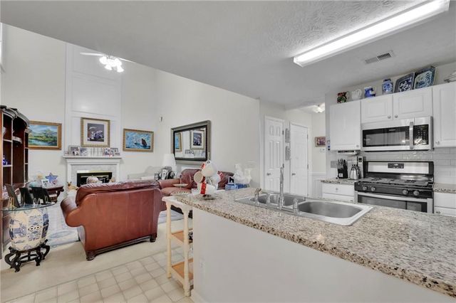 1611 Hathaway Place NW Place, Kennesaw, GA 30144