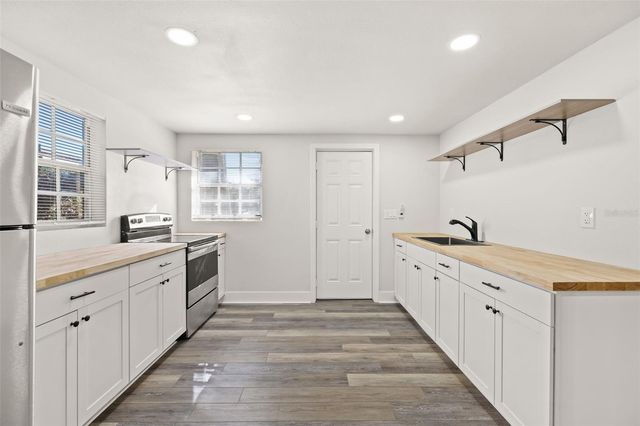 3817 W BAY TO BAY BOULEVARD B, Tampa, FL 33629