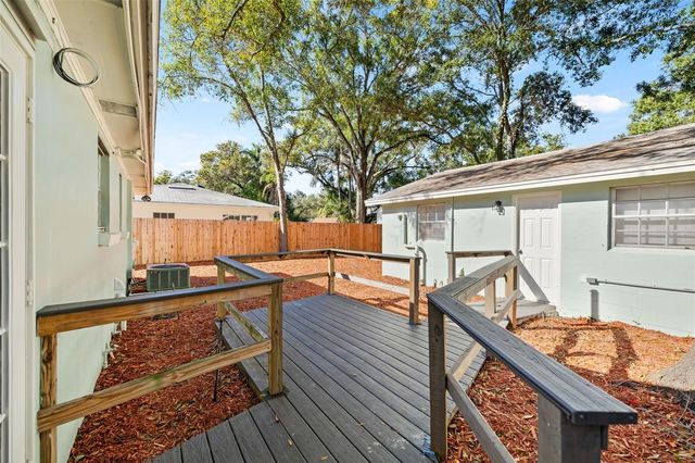 3817 W BAY TO BAY BOULEVARD B, Tampa, FL 33629