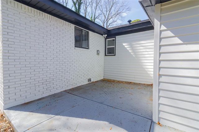 4324 Greenleaf Lane, Forest Park, GA 30297