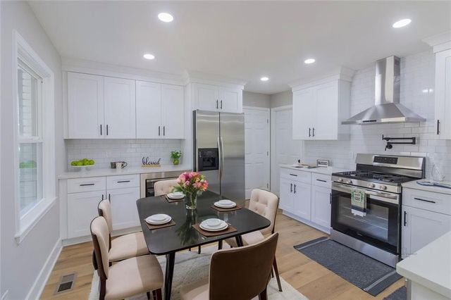 4324 Greenleaf Lane, Forest Park, GA 30297