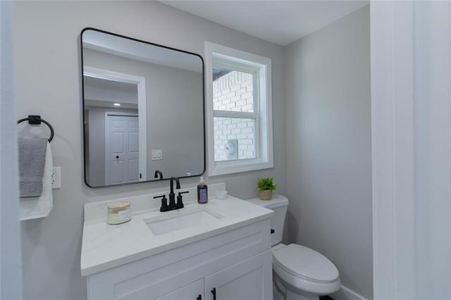 4324 Greenleaf Lane, Forest Park, GA 30297