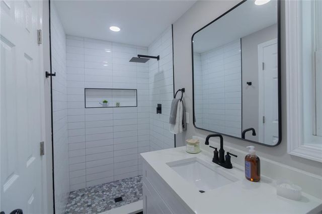 4324 Greenleaf Lane, Forest Park, GA 30297