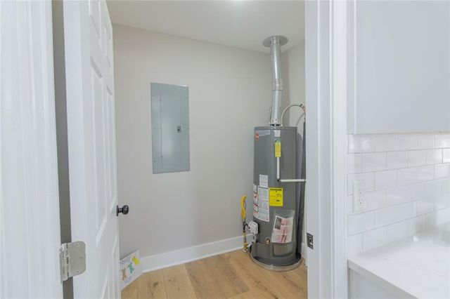 4324 Greenleaf Lane, Forest Park, GA 30297