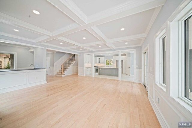 173 Santiago Avenue, Rutherford, NJ 07070