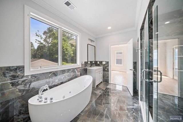 173 Santiago Avenue, Rutherford, NJ 07070