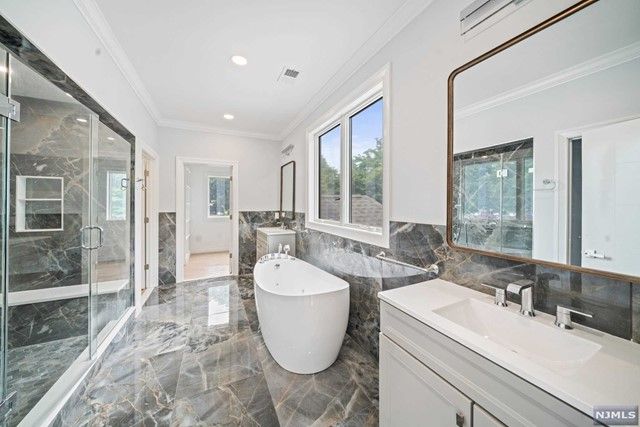 173 Santiago Avenue, Rutherford, NJ 07070