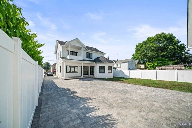 173 Santiago Avenue, Rutherford, NJ 07070
