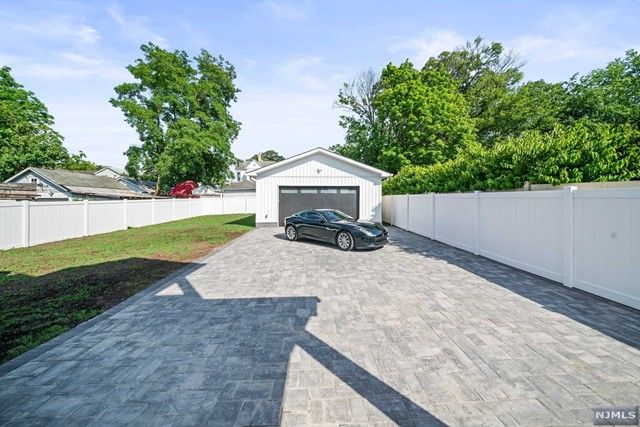 173 Santiago Avenue, Rutherford, NJ 07070